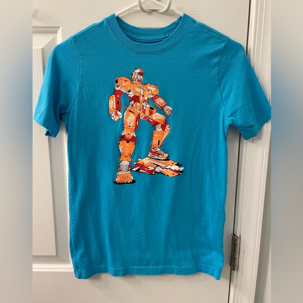 Nike turquoise robot shoe boxes T-shirt YL